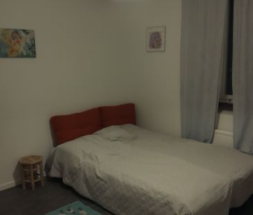 Ekholmsvägen, Skärholmen - Photo 3