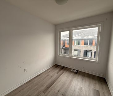For Lease - 461 BLACKBURN Drive Unit# 96, Brantford, Ontario - Photo 4