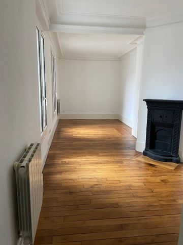 Appartement Paris 1 pièce(s) 30 m2 - Photo 2