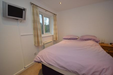 2 bedroom terraced house to rent - Photo 5