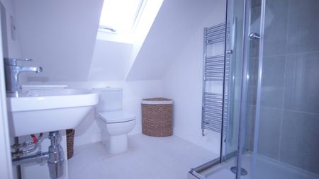 20 Newdawn Place, CHELTENHAM GL510FR - Photo 3