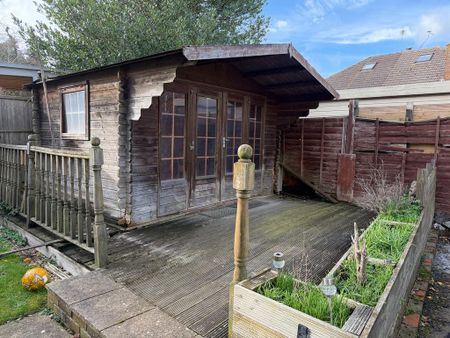 3 bedroom semi-detached house to rent - Photo 4