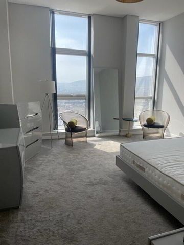 *stunning Penthouse Apartment OBEL Tower*, 62 Donegall Quay, - Photo 5