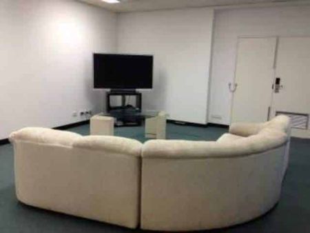 Room 10 (Non Ensuite) - Photo 3