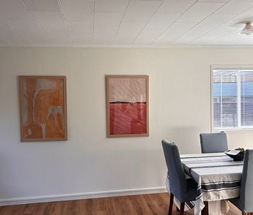 Beachside Beauty – 3 Bedroom Gem - Photo 4