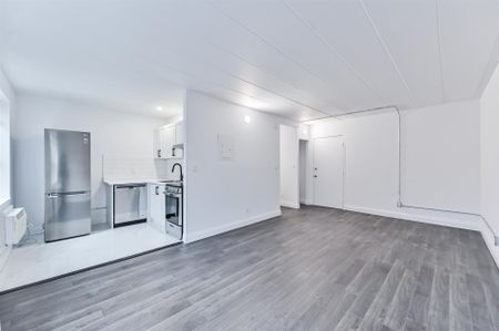 For Lease - 325 Sammon Avenue Unit# 207, Toronto, Ontario - Photo 4