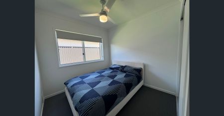 ROOMING ACCOMODATION - FULLY FURNISHED! - Photo 2