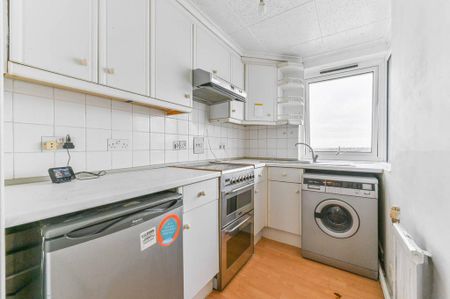 1 bedroom flat to rent - Photo 4