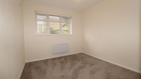 1 Bedroom Maisonette To Let - Photo 4