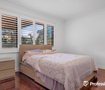 Stylish 3x2 Home in Morley! - Photo 6