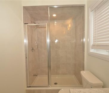 For Lease - 10 Heritage Way, Thorold, Ontario - Photo 3