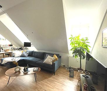 Komfort und Design vereint: Helle Dachgeschosswohnung im Herzen Schwerins - Foto 1