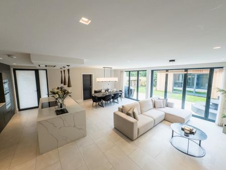 4 bedroom detached house to rent - Photo 4