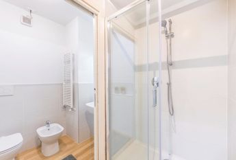 Piazzale Stazione, Padova, Veneto 35131