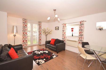 59, Henconner Lane, Chapel Allerton, Leeds, LS7 3NX - Photo 3