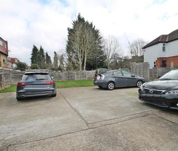 2 bedroom ground floor flat to rent - Photo 4