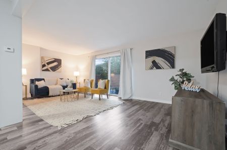 For Lease - 770 Fanshawe Park Road Unit# 60, London North, Ontario - Photo 2