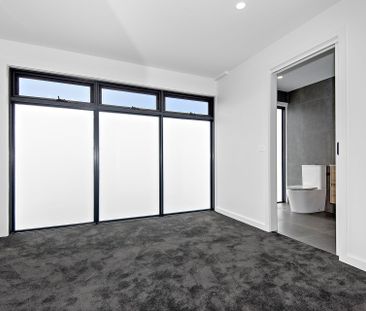 2/66 Herbert Street, - Photo 2