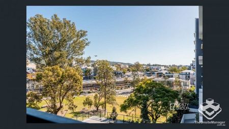 Spacious & Modern Unit â Steps to Indooroopilly Shops, CafÃ©s & Transport - Photo 4