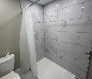 For Lease - 23 Irwin Avenue, Aurora, Ontario - Photo 5