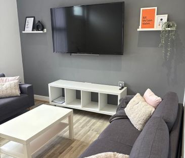 4 bedroom house to rent - Photo 1