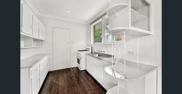 Affordable Living in the East Doncaster Secondary College Zone! - Photo 1