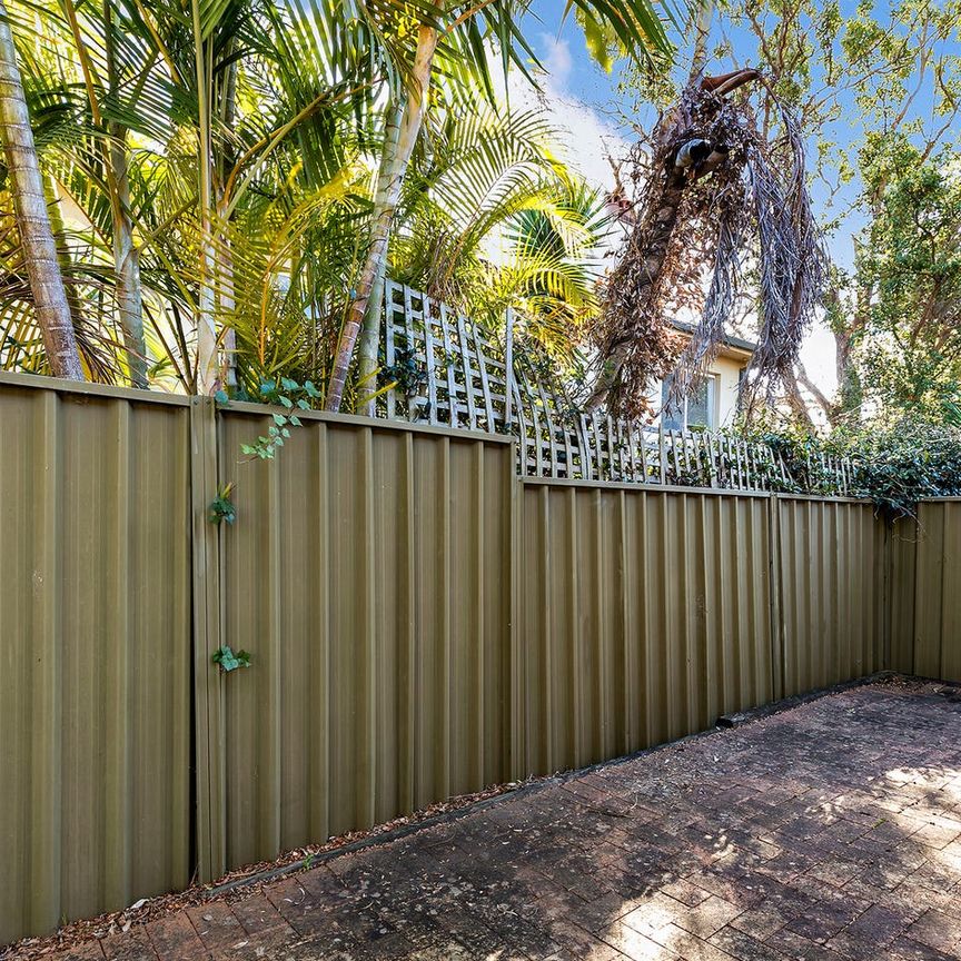 Three Bedroom Villa in Prime Location! - Photo 1