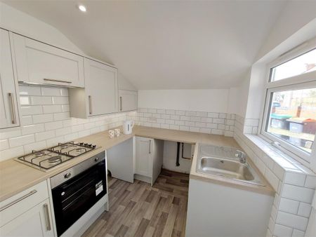 2 bedroom Terraced House to rent - Photo 5
