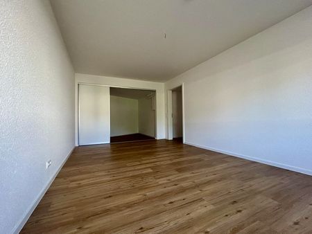 Erstbezug, inkl. EBK im modernen und ebenerdigen Neubau - Photo 2