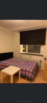 Gränsholmsbacken, Skärholmen - Photo 1