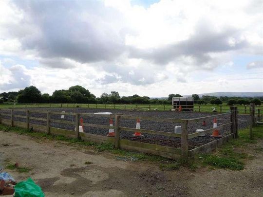 Barnfield Farm, Laughton Road, Ringmer, BN8 - Photo 1