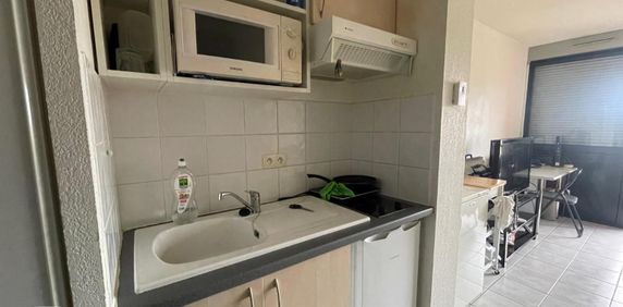 Location Appartement 1 pièce 20m² NARBONNE 11100 - Photo 2