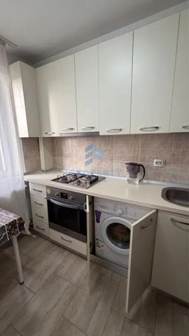 Unirii 3 Camere Cu Balcon + Prox. Metrou - Fotografie 3