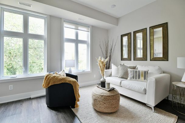 16 Champagne Avenue South - 204 - Photo 1