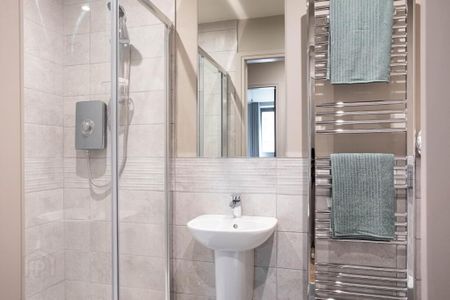 Apartment 37 Lesley Parklands 62 Knocknagoney Road, Belfast, BT4 2FW - Photo 4