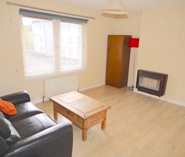 South Gyle Wynd, Edinburgh, EH12 - Photo 1