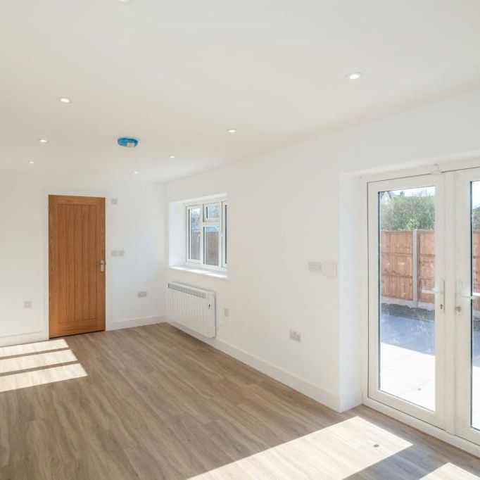 Nanpantan Road, Loughborough - Photo 1
