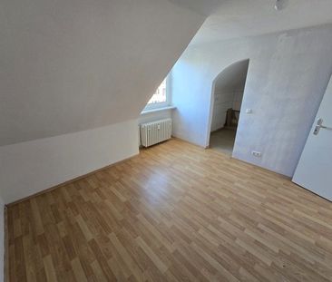 Individuelle Dachgeschloss-Single-Wohnung in Lierenfeld - Foto 6