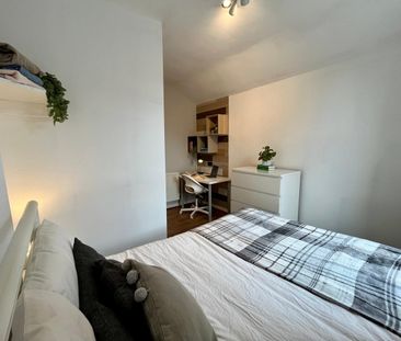 6 Bed End Terrace, Penny Lane, L18 - Photo 5