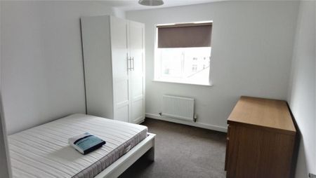 5 bedroom terraced house to rent - Photo 3