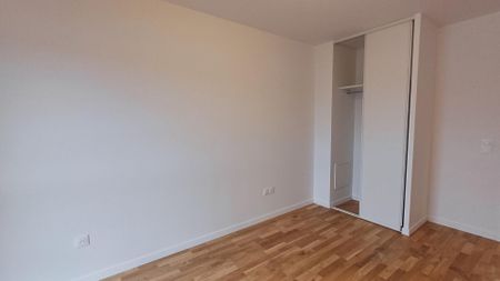 location Appartement T2 DE 40.5m² À LE PERREUX SUR MARNE - Photo 3