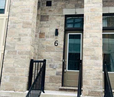 For Lease - 6 Mermot Lane, Richmond Hill, Ontario - Photo 5