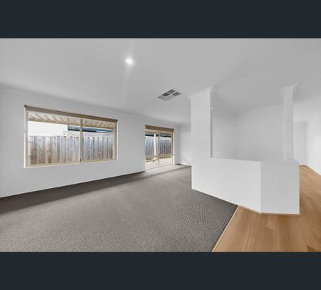 10 Ayr Way, Mindarie, WA 6030 - Photo 3