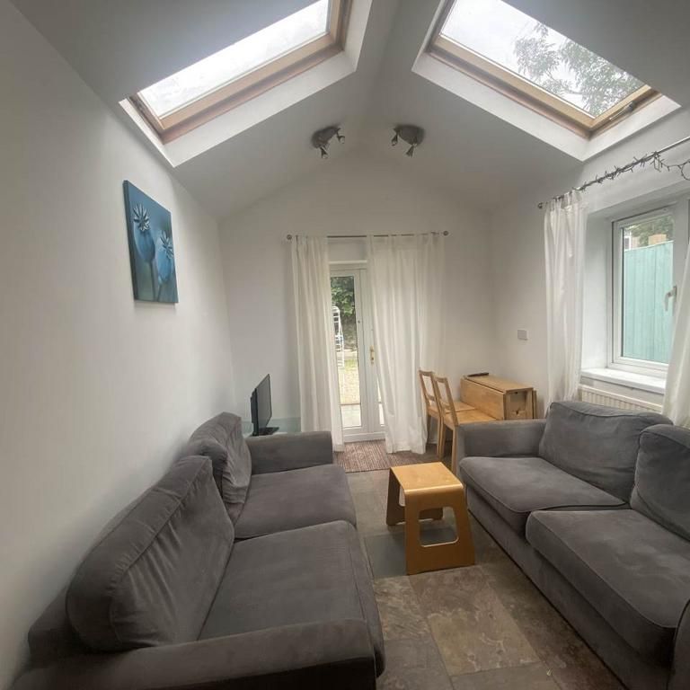 6 bedroom terraced house to rent - Photo 1