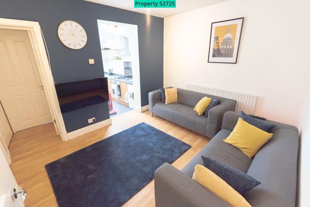 6 bedroom terraced house to rent - Photo 1