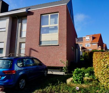 Modern lichtrijk duplex appartement met 2 slaapkamers, terras en au... - Photo 4