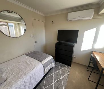 Ballajura - Photo 3