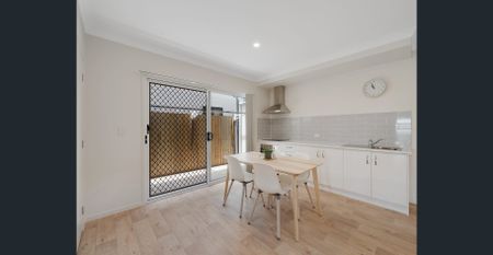 MODERN FURNISHED STUDIO APARTMENT – BILLS INCLUDED! - Photo 3