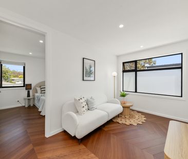 67 Cygnet Crescent, Red Hill ACT 2603 - House For Rent | Domain - Photo 3