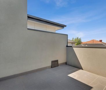 5/89 Thackeray Road, Reservoir VIC 3073 - Photo 6